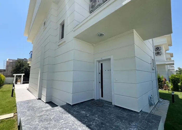 Villa Serentha 2 *